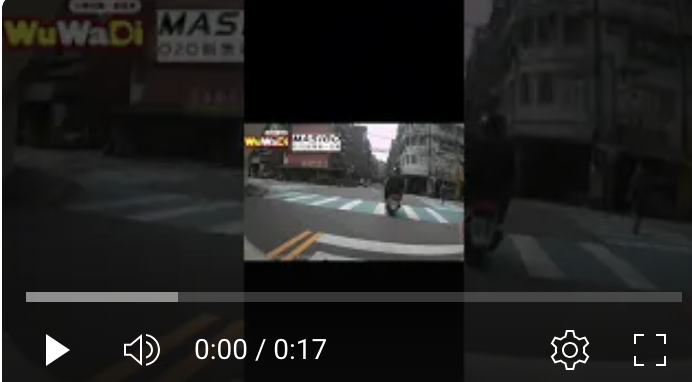 阿公你沒有覺得頭頂涼涼的嗎？？