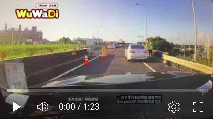 國1仁德交流道攔查到逃逸移工，不可以這樣跑給警察杯杯追啦