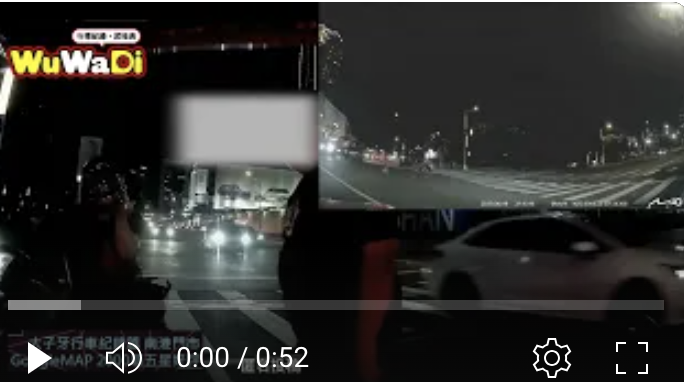 後方摩托車自摔雖然沒撞到 但還是下來看一下等警察到場確認
