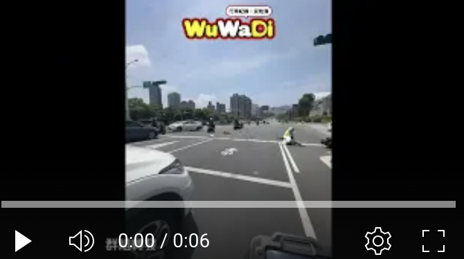 北投大度路午間驚傳三車追撞　3人受傷送醫急救