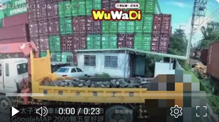 高雄忘拉手煞車！駕駛慘遭「倒退貨車」夾斃😭