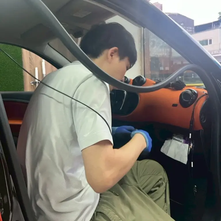 行車記錄器安裝店家推薦`行車記錄器推薦`南港行車記錄器安裝店家`行車記錄器` mio行車記錄器