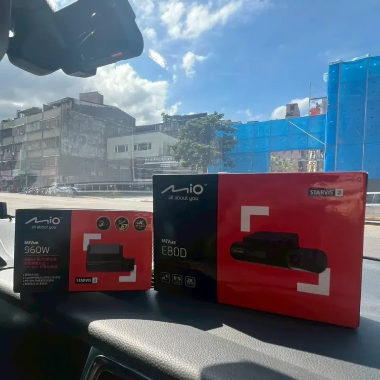 行車記錄器安裝店家推薦`行車記錄器推薦`南港行車記錄器安裝店家`行車記錄器` mio行車記錄器