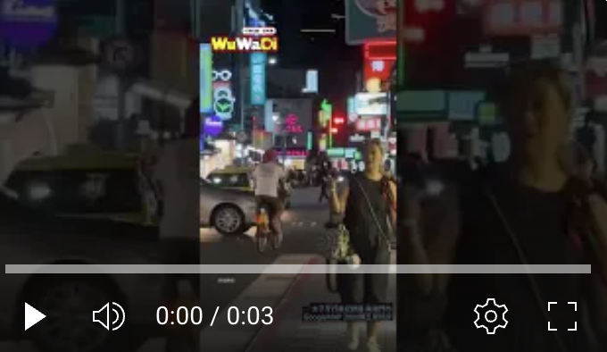 今天才知道原來YouBike是這樣載人的😂