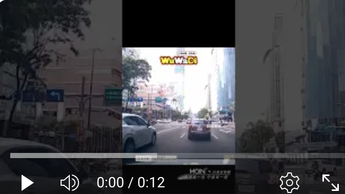 就這樣被撞去下一個路口了