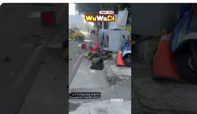 新光三越前驚險車禍！野馬猛撞三車翻覆事故2025/10/11