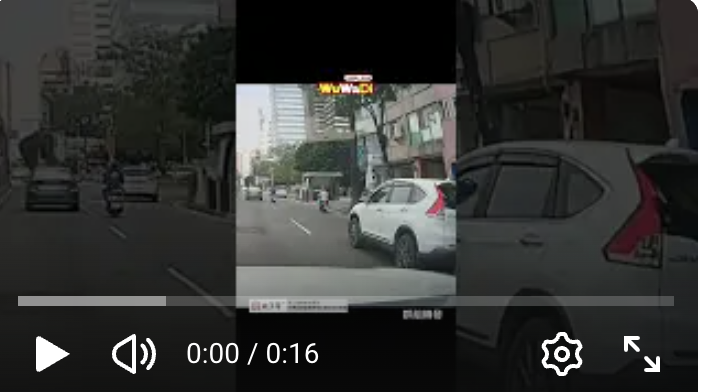 希望坐後面的小朋友沒事餒😭