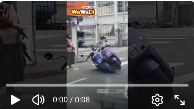 wuwadi,武哇滴 ,協尋 ,行車紀錄器,預防事故,防衛駕駛,行車記錄器 ,路上,行人安全,行車紀錄影片上傳中心,行車影片協尋,行車影片,協尋行車影片,找行車影片,三寶 dashcam, dashcamcommunity, caraccident, accidentfootage, trafficvideo, road,