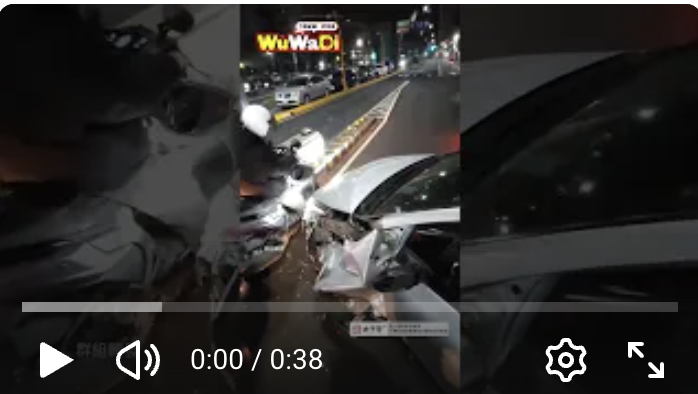 尷尬卡死！三重中山橋小客車自撞　打橫佔滿車道