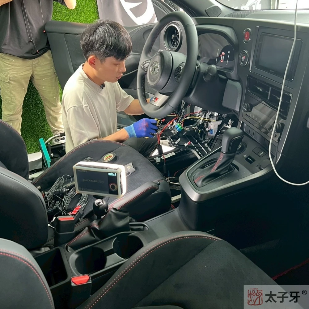 Polaroid行車記錄器太子牙